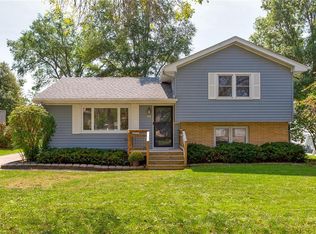 260 Christopher Ave, Waukee, IA 50263
