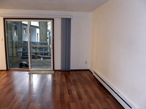3rd image of 20329 14th Ave NE APT 1