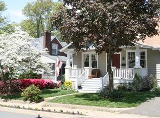 3113 2nd Rd N, Arlington, VA 22201