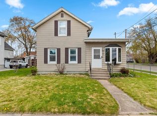 646 1st St, Menasha, WI 54952