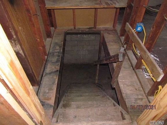 4th image of 288 South St