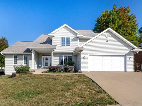 4957 Twilight Dr, Dubuque, IA 52002