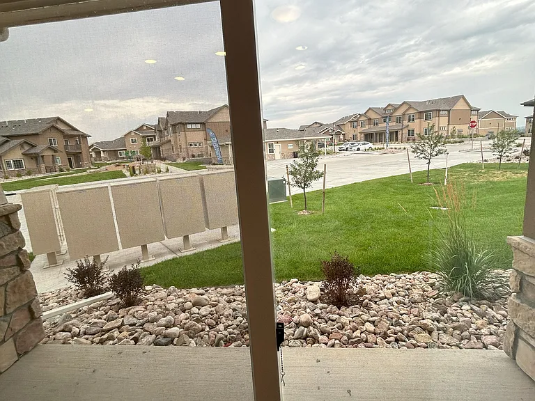 Pelican Bluff Apartments — Photo 44