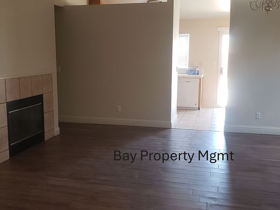 1st image of 549 Desert Star Ct
