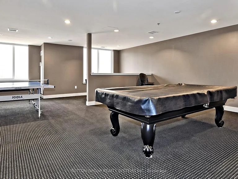 812 Lansdowne Ave #714 — Photo 35