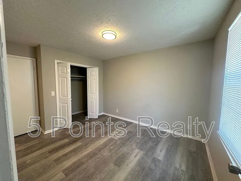 1 bed, 1.0 bath, 700 sqft, $1,100 — Photo 4
