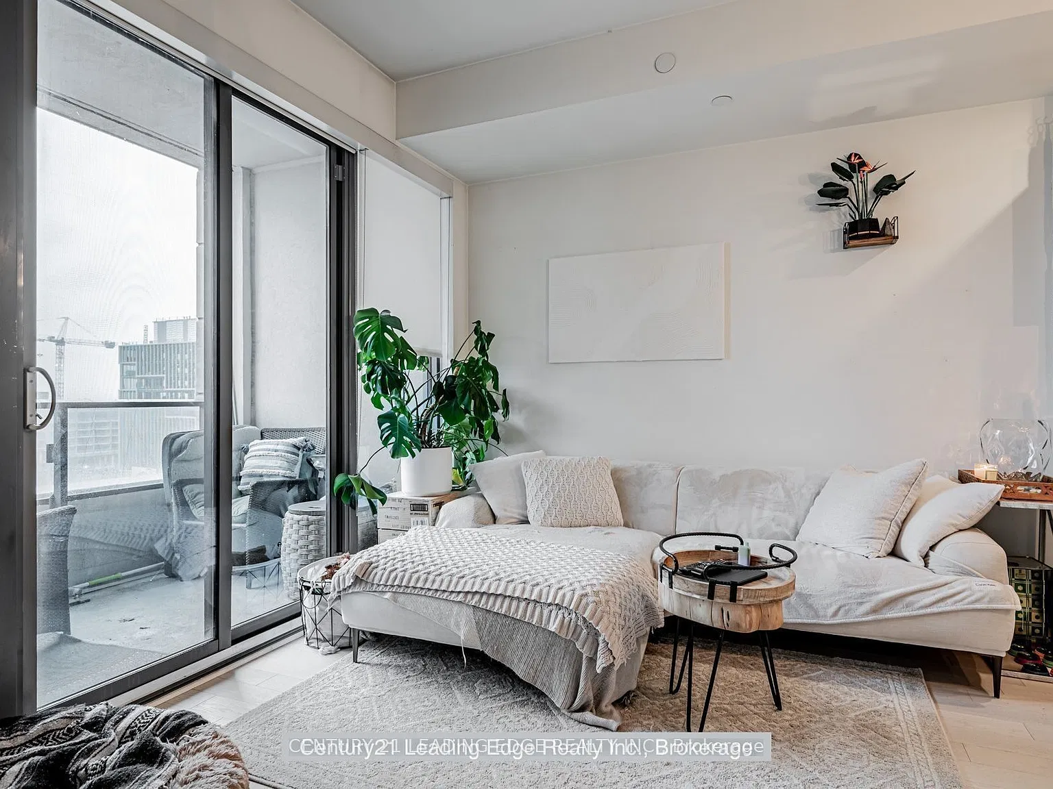 2 bed, $3,100 — Photo 4