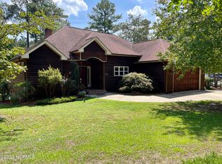 245 Lakeside Dr, Aberdeen, NC 28315