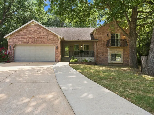 3606 N 10th Street, Ozark, MO 65721