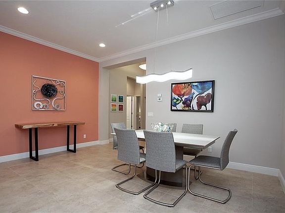 4th image of 12130 Thornhill Ct