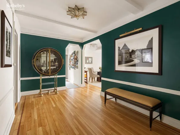 320 Central Park West image 2 of 8