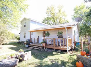 2224 Burnett Rd, Bourbon, MO 65441