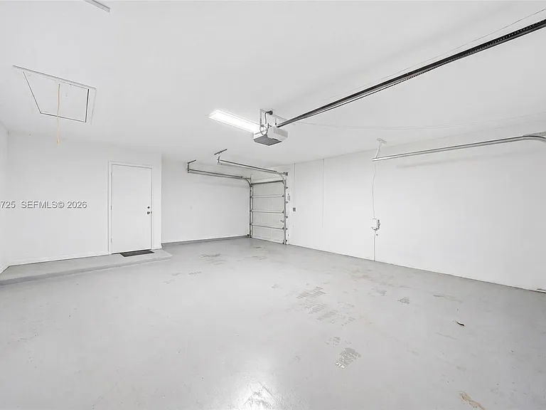 11008 Boca Woods Ln — Photo 34