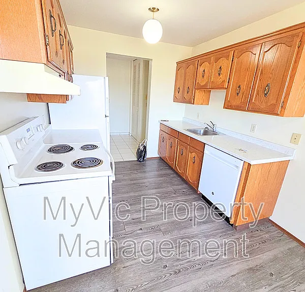 4804 46th Ave — Photo 6