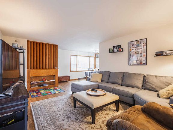 3rd image of 240 S 76th St #242