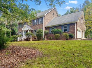 2218 Crescent Dr, Graham, NC 27253