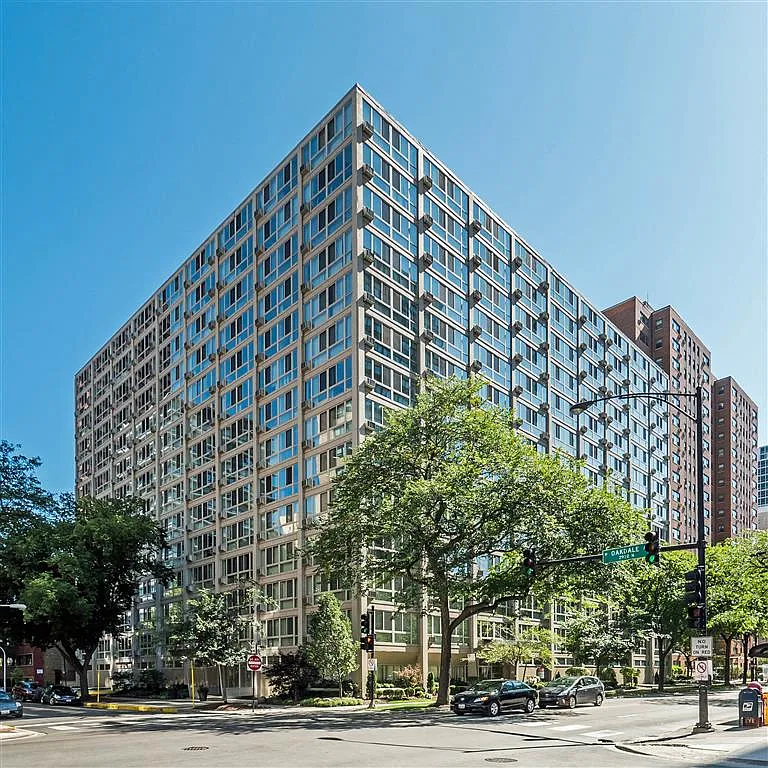 The Van der Rohe — Photo 1