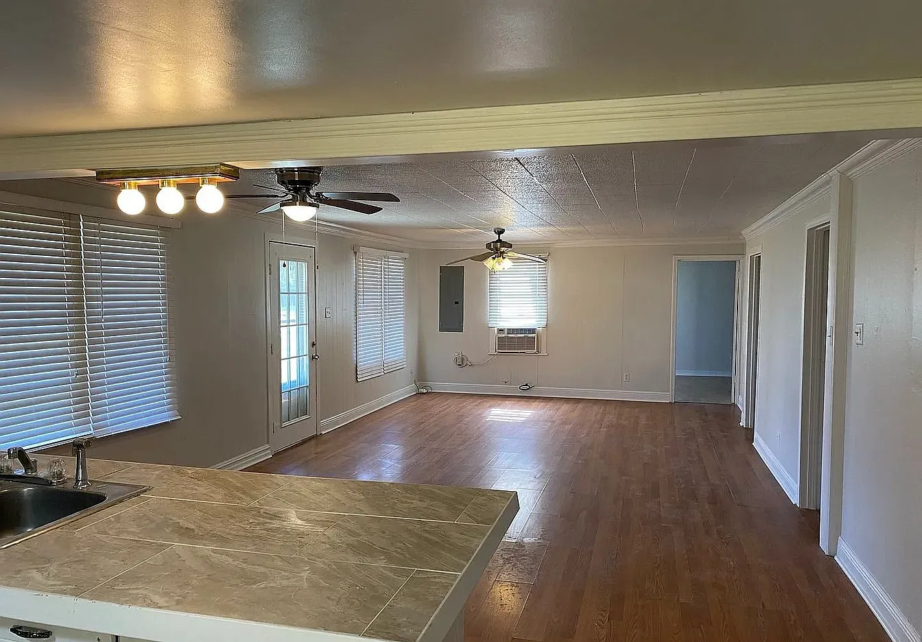 821 Cajundome Blvd — Photo 3