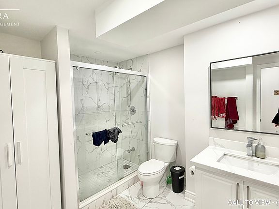 5th image of 4082 Channing Cres #2