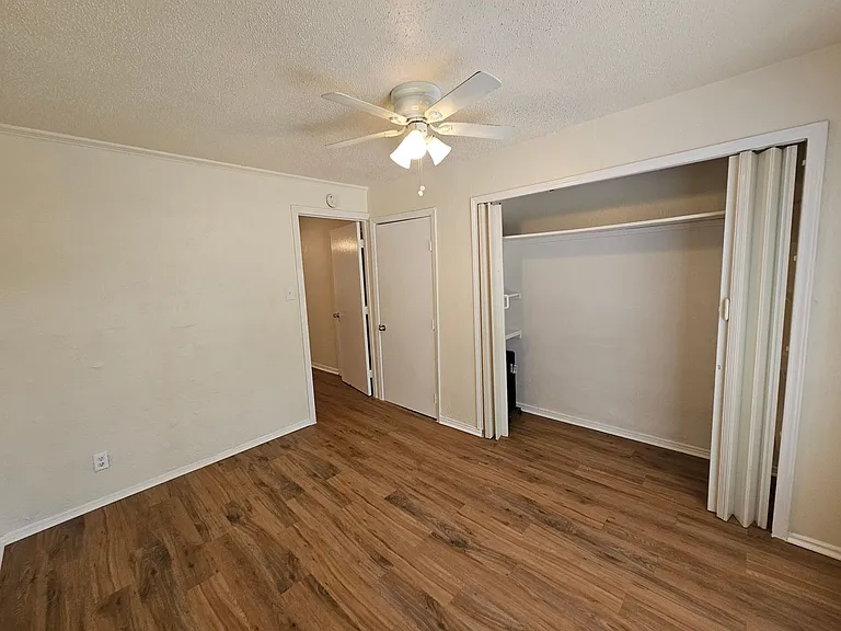 6540 Hollis Ave — Photo 13