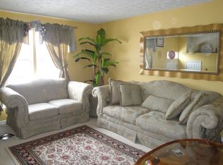 13309 Burkitts Rd, Fairfax, VA 22033