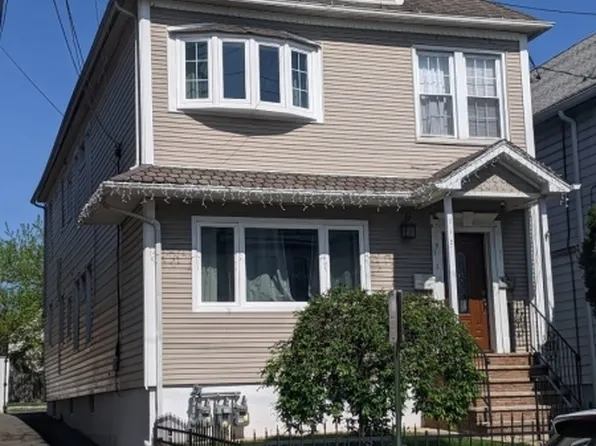 712 Jackson Ave, Elizabeth City, NJ 07201