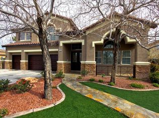 2912 Crown Bluffs Ct, Las Vegas, NV 89117
