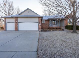 2484 N Parkridge St, Wichita, KS 67205