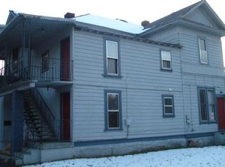 2433 1st St APT 3, Baker City, OR 97814