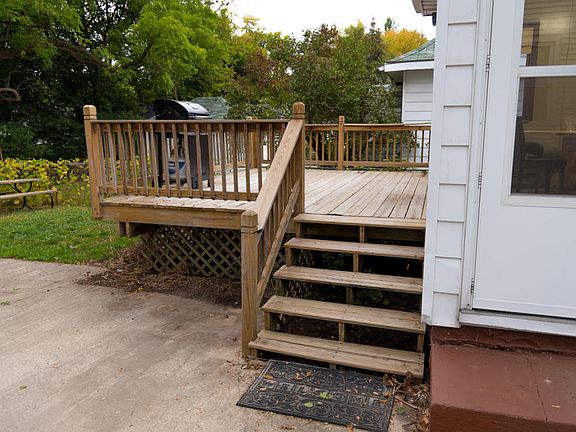4th image of 1243 Diamond Ave NE