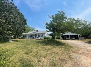 109 Fowler Rd, Walhalla, SC 29691