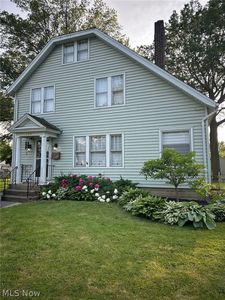 154 Bellfield Ave, Elyria, OH, 44035