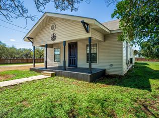 103 N Avenue Q, Johnson City, TX 78636