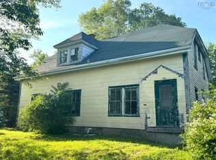 163 Hillside Rd, Queens, NS B0J 1H0