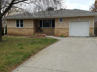 708 N 75th St, Omaha, NE 68114