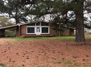 6253 Blalock Rd, Lucama, NC 27851