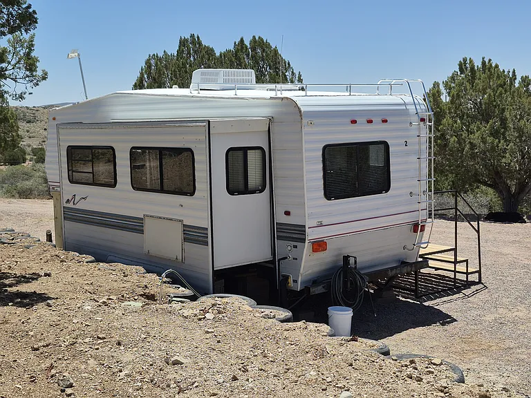 E Mountain View Dr — Photo 2