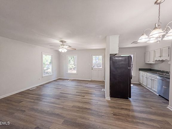 3rd image of 5314 Westminster Dr