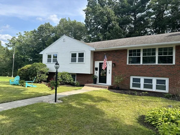 29 Devon Rd, Norwood, MA 02062