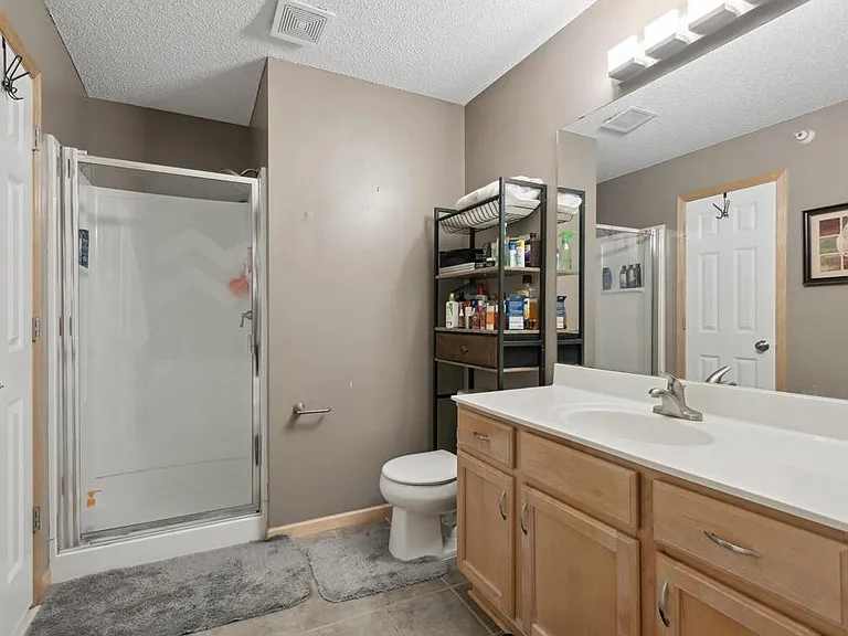 17610 Hackberry Ct — Photo 20