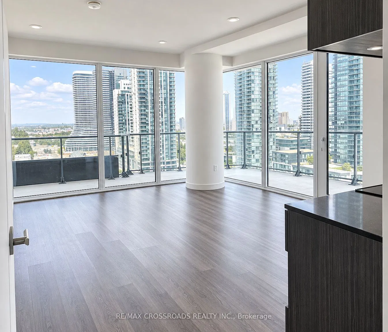 3 bed, $2,700 — Photo 1