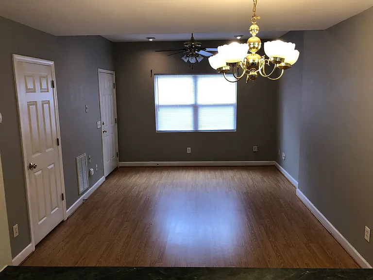 1508 Kenilworth Ave — Photo 4