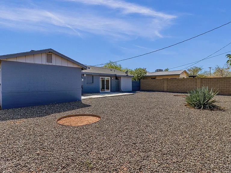 7408 E Beatrice St — Photo 30