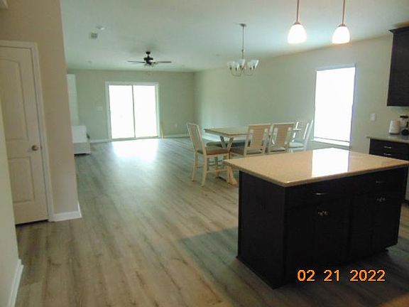 3rd image of 580 Marquis Way