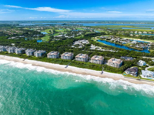 30 Beachside Drive #302, Orchid, FL 32963