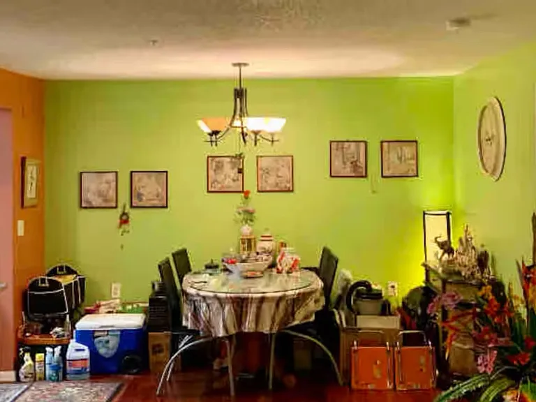 10009 Vanderbilt Cir #5 — Photo 4