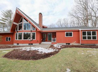 60 Grey Rock Rd, Bedford, NH 03110