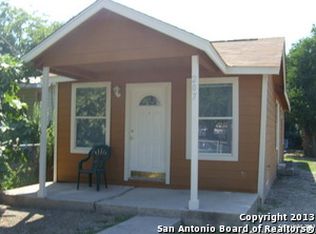 207 S San Ignacio Ave, San Antonio, TX 78237