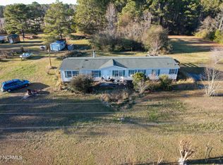 424 Carrow Rd, Chocowinity, NC 27817