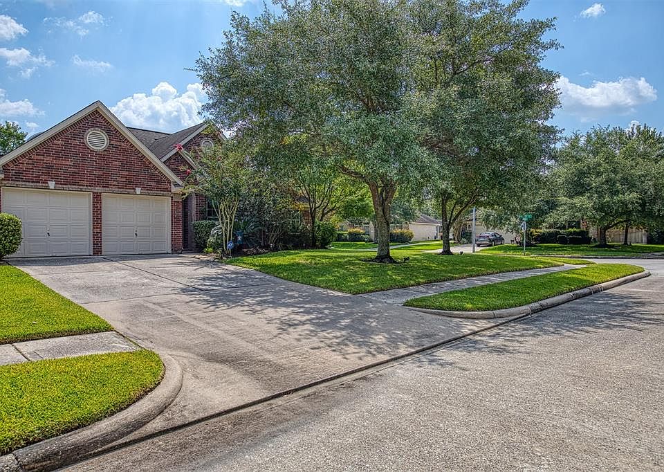 1st image of 14722 Raven Hollow Ln